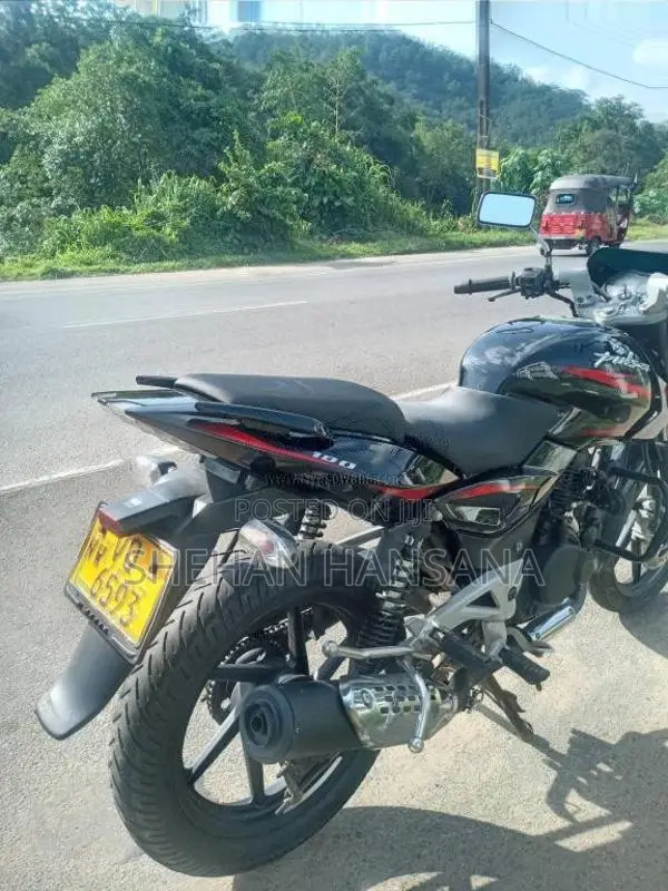 Bajaj Pulsar 180 2010 Motorbike (Used)