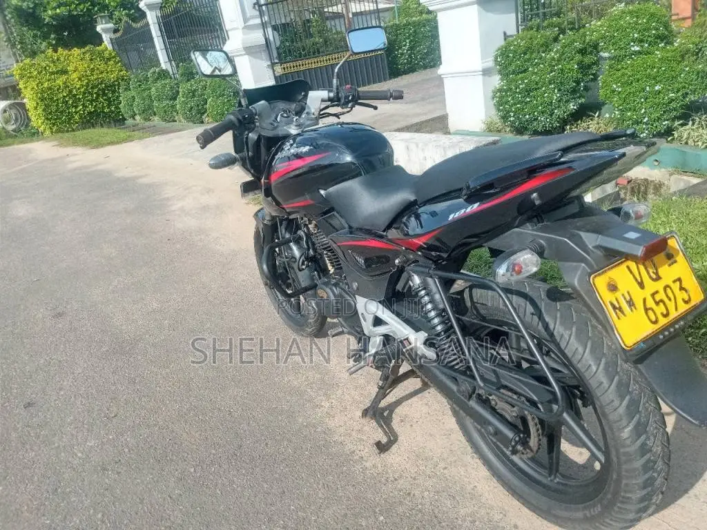 Bajaj Pulsar 180 2010 Motorbike (Used)