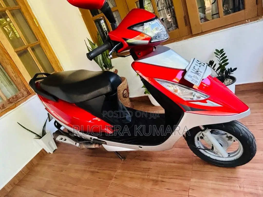 TVS Scooty Streak 2011 Motorbike (Used)