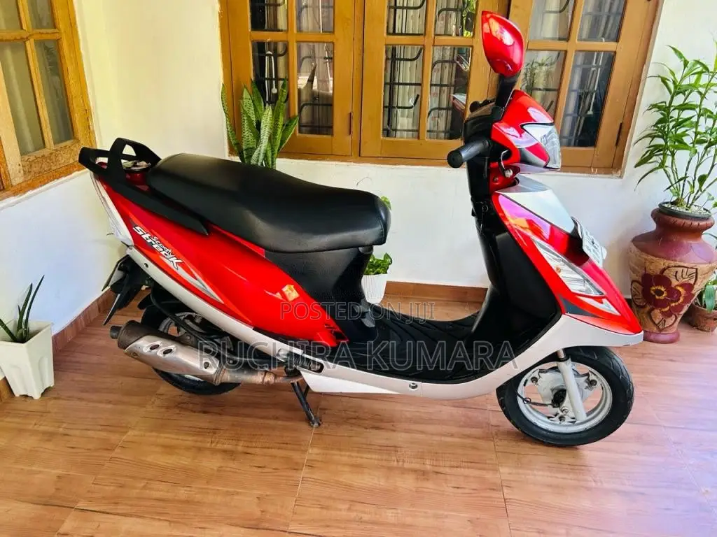 TVS Scooty Streak 2011 Motorbike (Used)