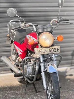 Bajaj Boxer 2003 Motorbike (Used)