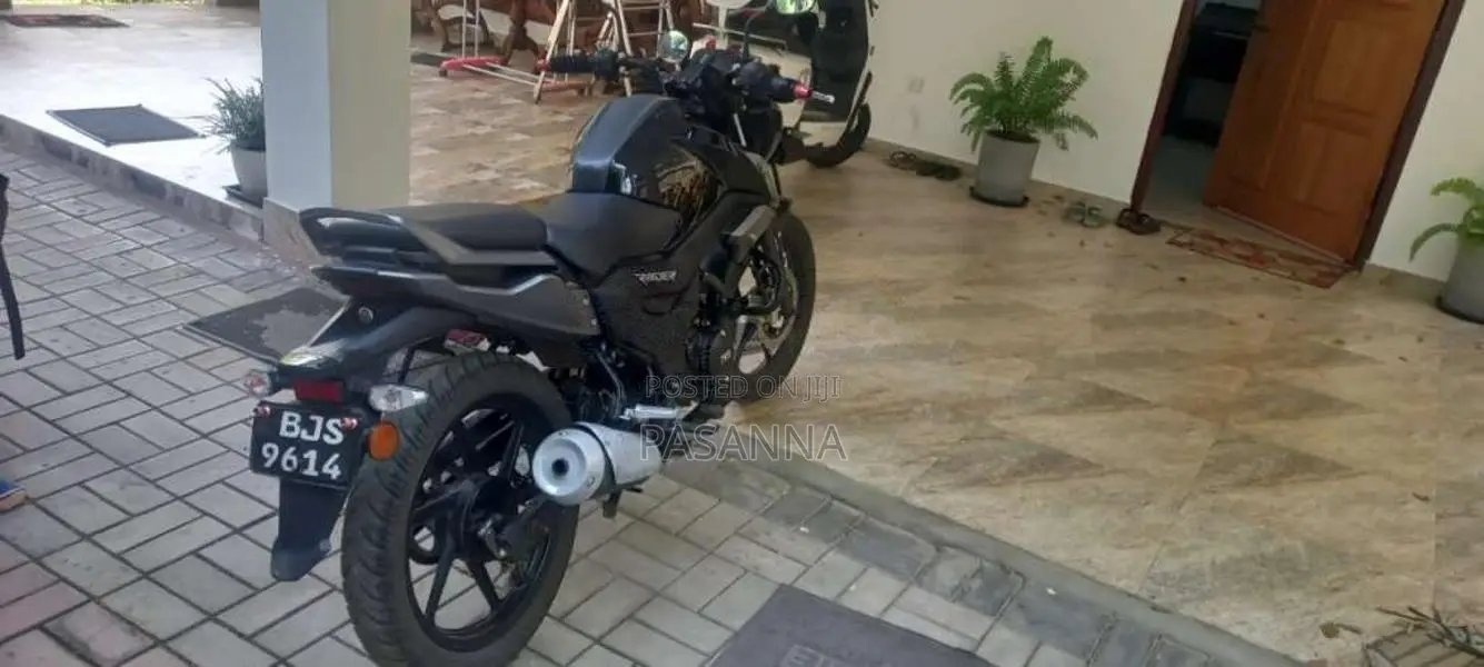 TVS Raider 2025 Motorbike (Used)