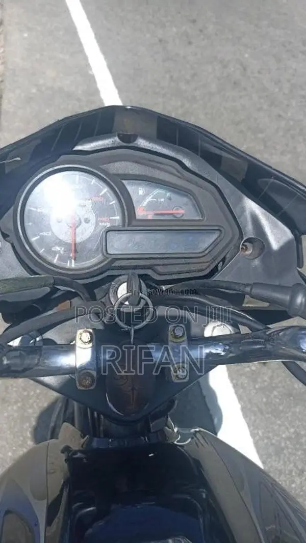 Bajaj Discover 2014 Motorbike (Used)