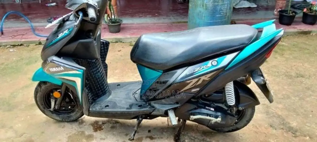 Yamaha ZR125 2018 Motorbike (Used)