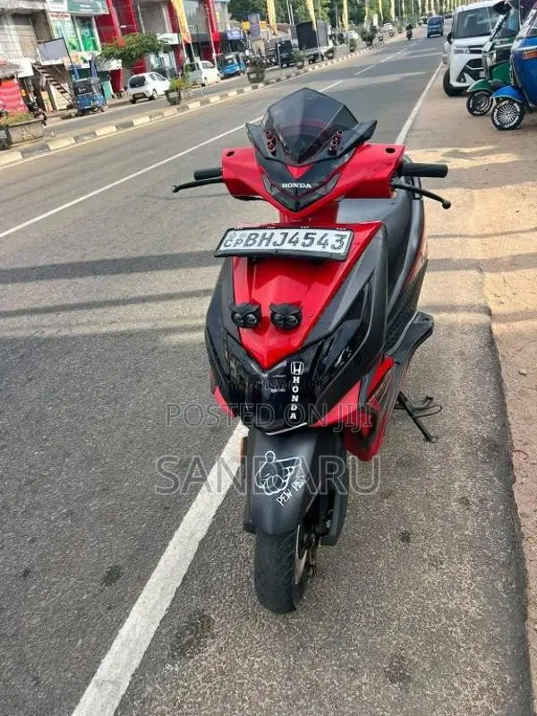 Honda Dio 2019 Motorbike (Used)