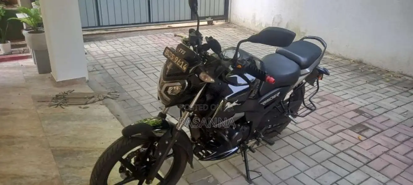 TVS Raider 2025 Motorbike (Used)