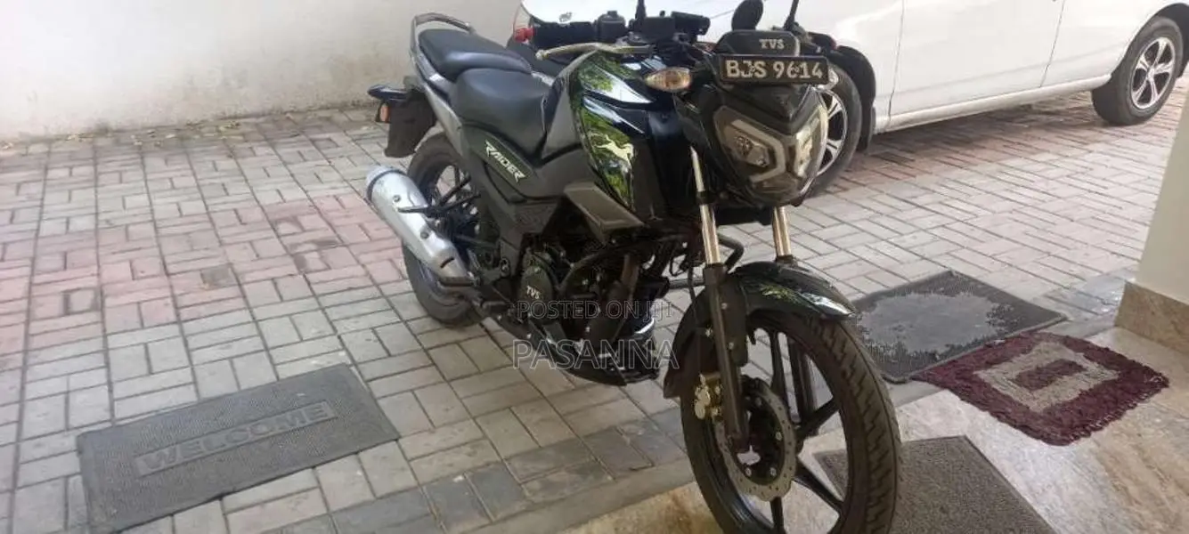 TVS Raider 2025 Motorbike (Used)