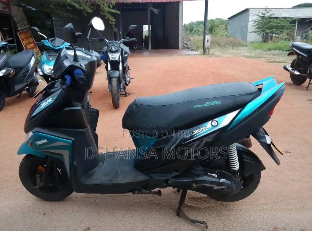 Yamaha Ray Zr 2017 Motorbike (Used)