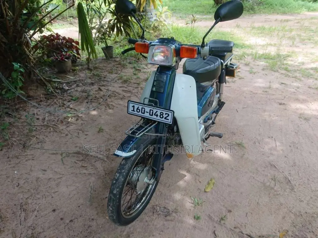 Honda Super Cub 90 Custom 1998 Motorbike (Used)