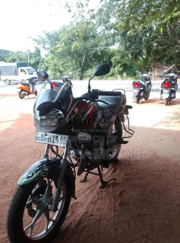 Bajaj Discover 125 2017 Motorbike (Used)