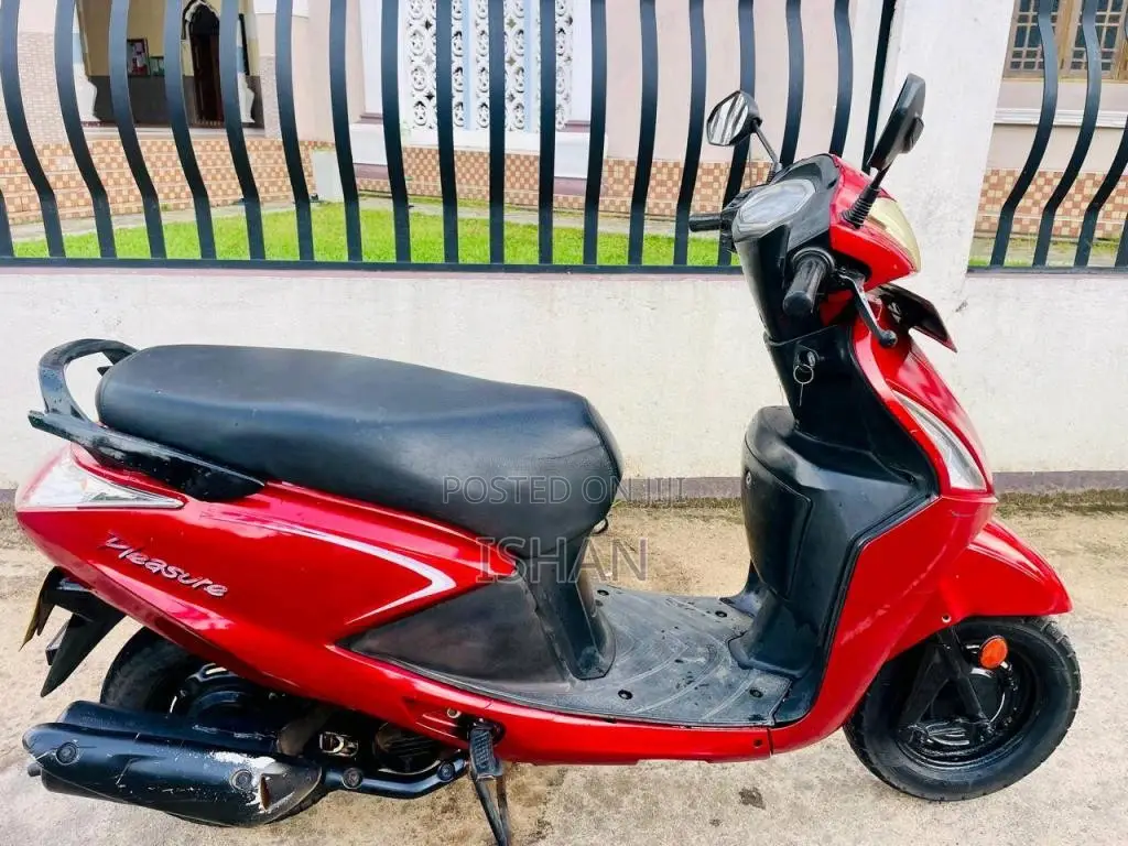 Hero Pleasure 2015 Motorbike (Used)