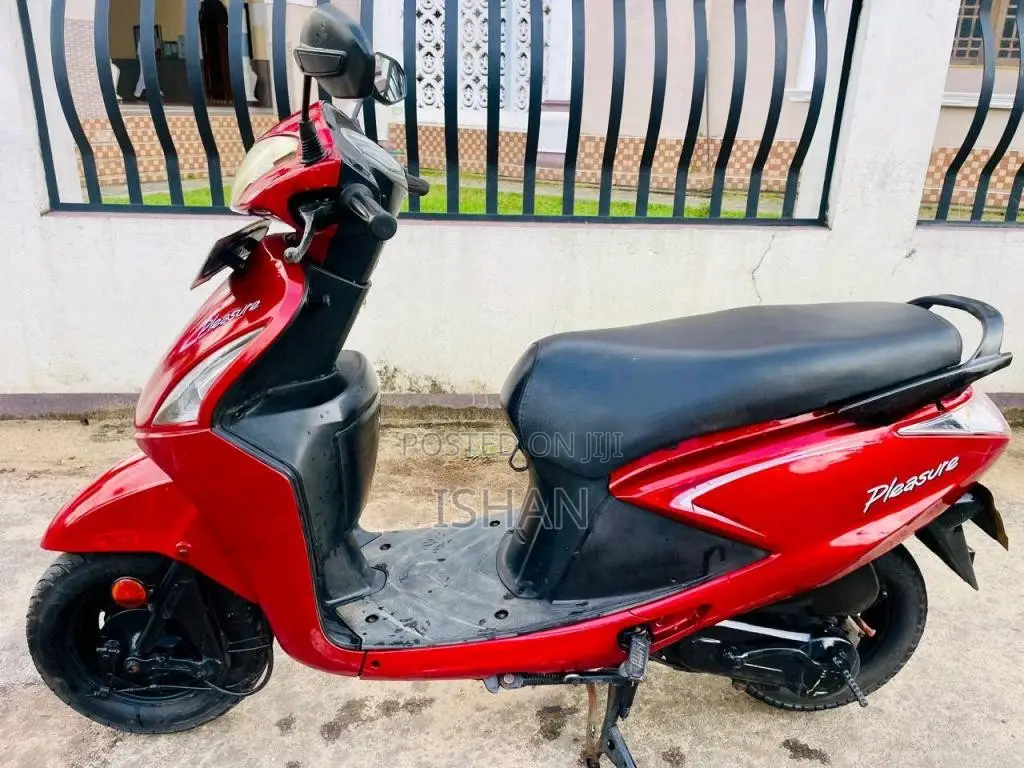 Hero Pleasure 2015 Motorbike (Used)