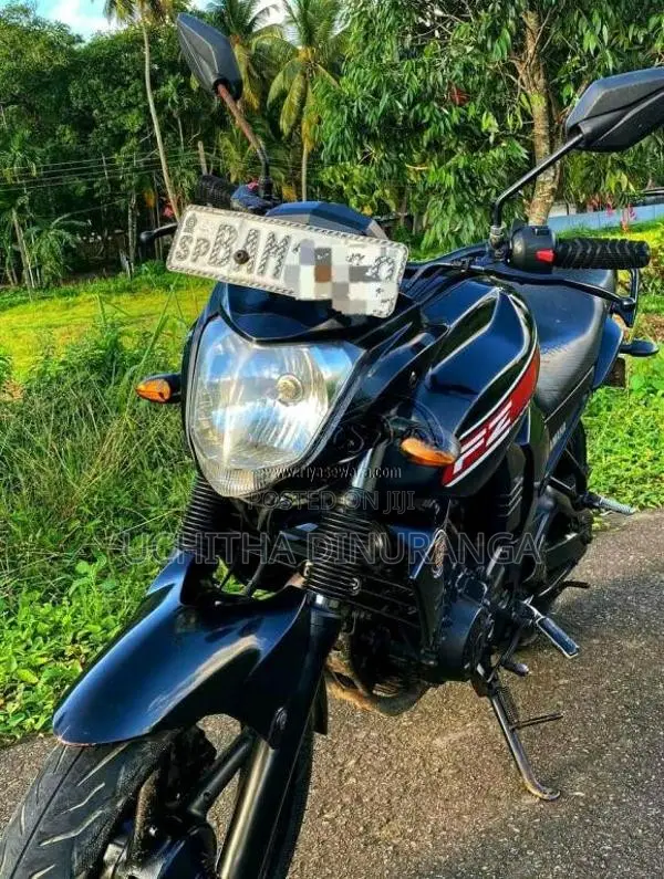 Yamaha FZ 2013 Motorbike (Used)