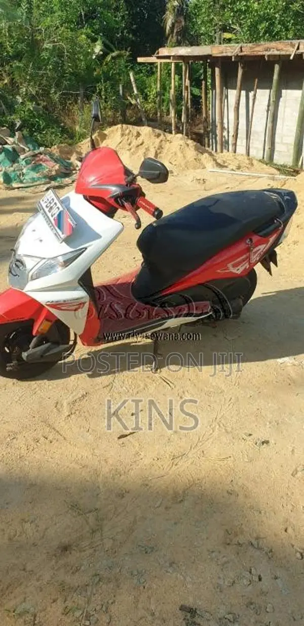 Honda Dio 2016 Motorbike (Used)