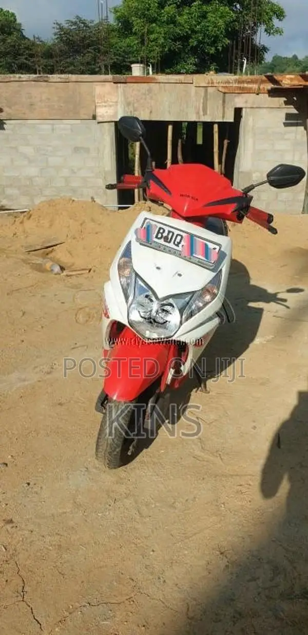 Honda Dio 2016 Motorbike (Used)