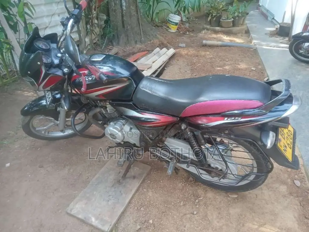 Bajaj Discover 125 2017 Motorbike (Used)