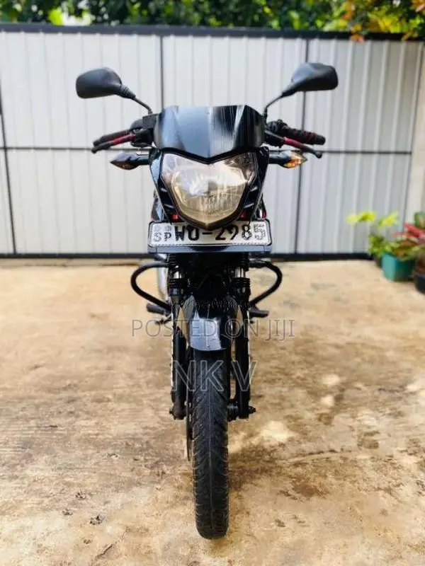 Bajaj Pulsar 2011 Motorbike (Used)