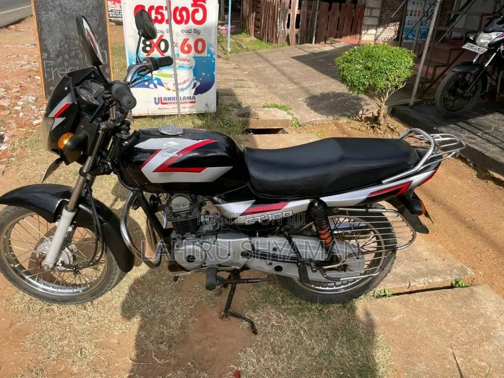 Bajaj CT-100 2012 Motorbike (Used)
