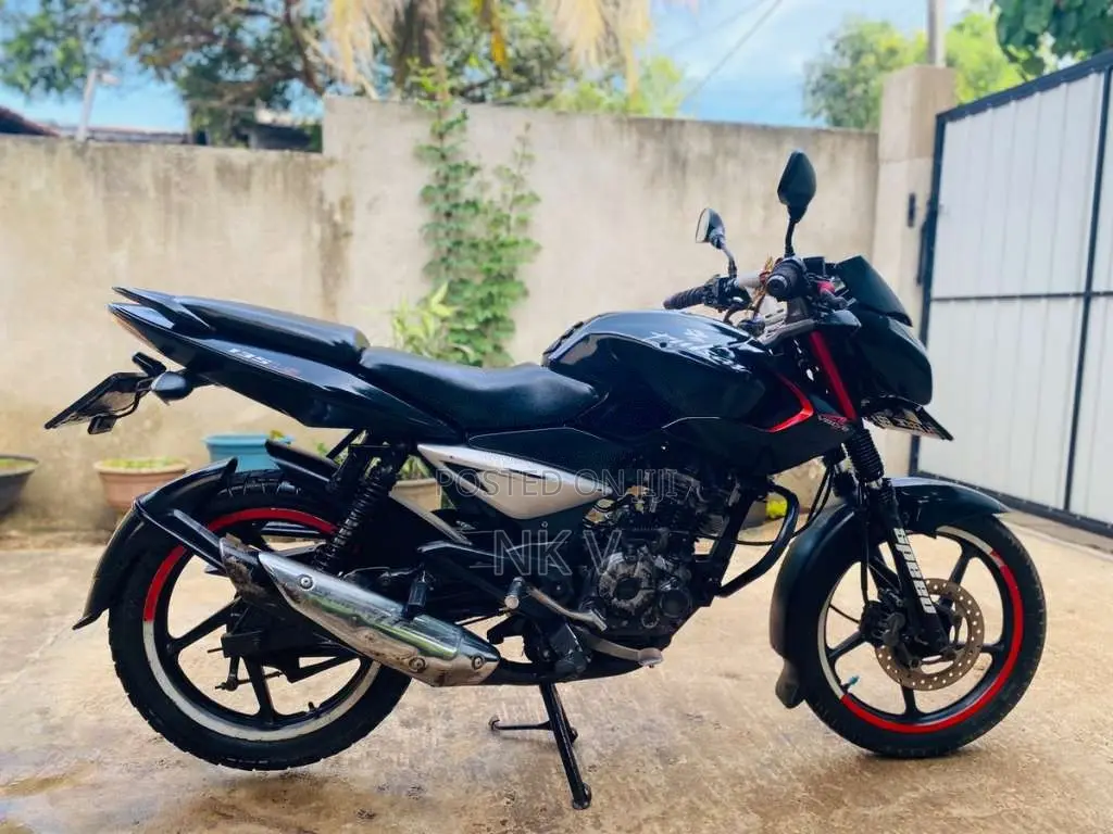 Bajaj Pulsar 2011 Motorbike (Used)