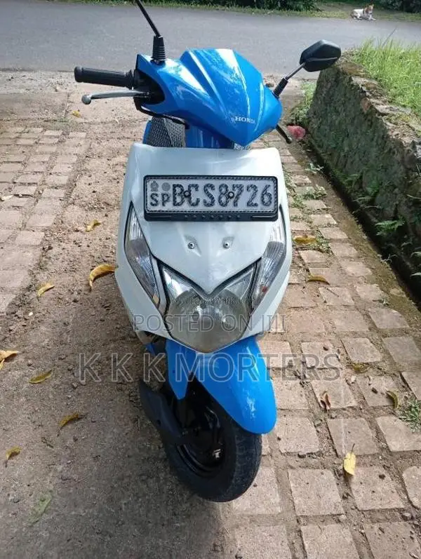 Honda Dio 2015 Motorbike (Used)