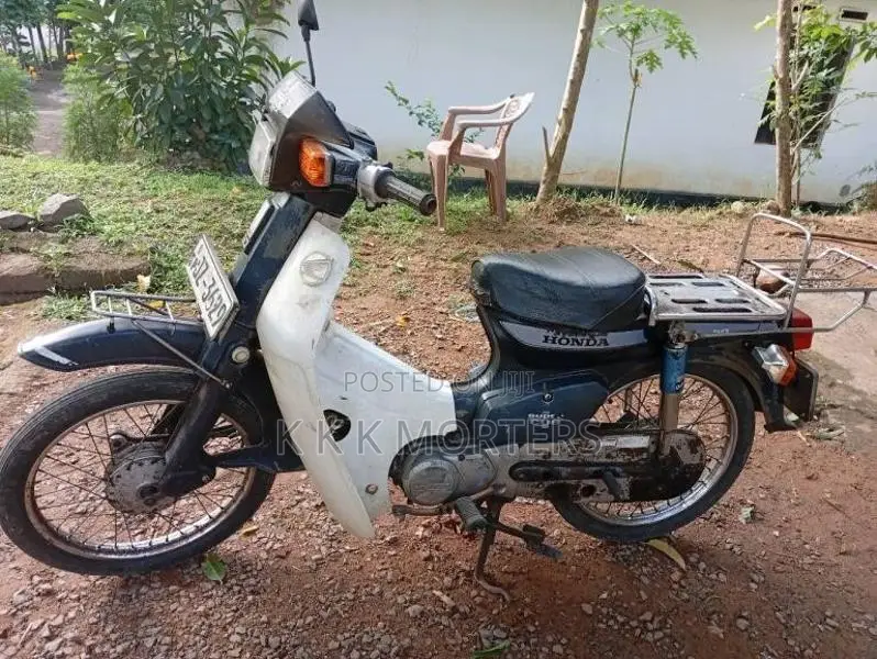 Honda Super Cub 50 Custom 2002 Motorbike (Used)