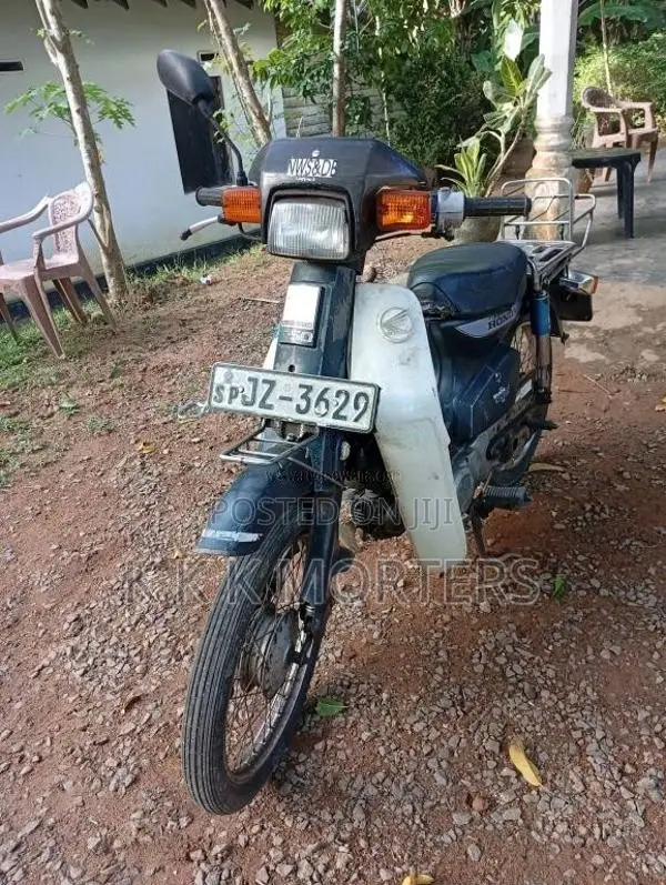 Honda Super Cub 50 Custom 2002 Motorbike (Used)
