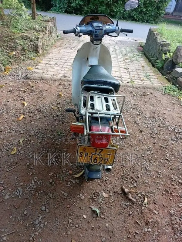 Honda Super Cub 50 Custom 2002 Motorbike (Used)