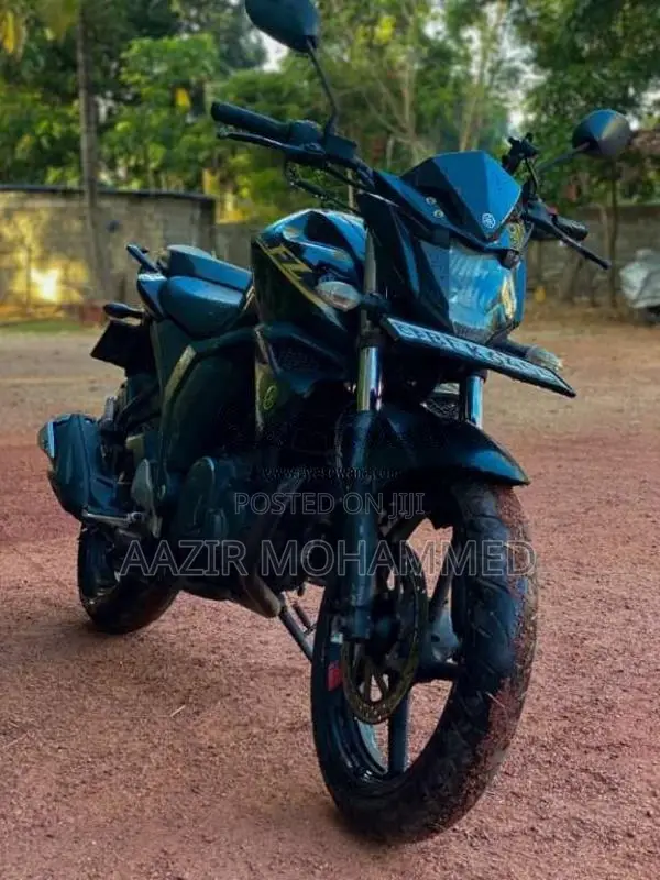 Yamaha Fz Version 2.0 2016 Motorbike (Used)