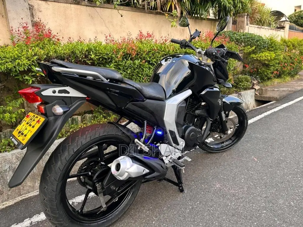Yamaha Fz 2016 Motorbike (Used)
