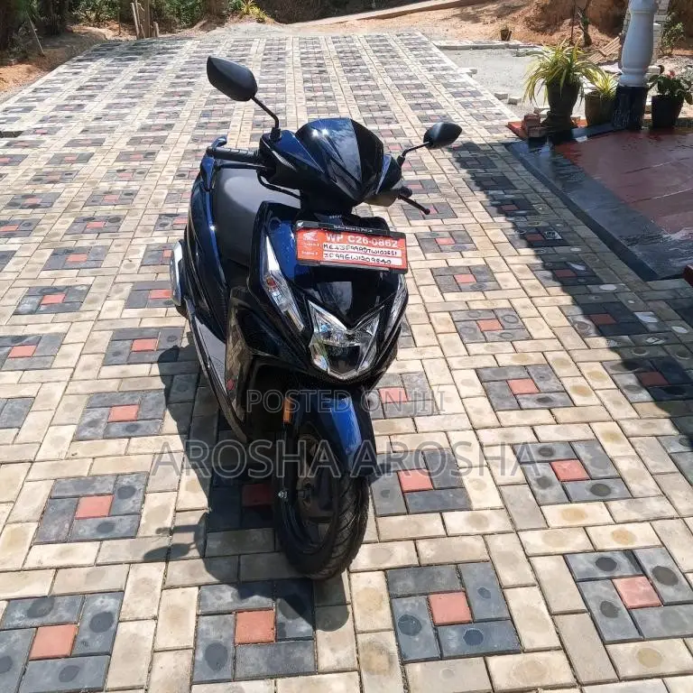 Honda Dio 2026 Motorbike (Used)