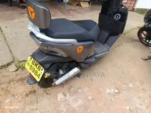 Yadea T5 2025 Motorbike (Used)