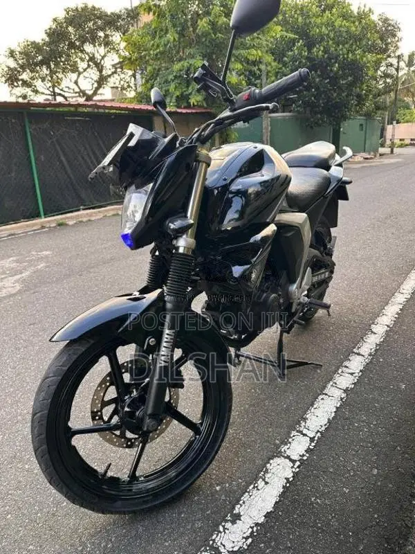 Yamaha Fz 2016 Motorbike (Used)
