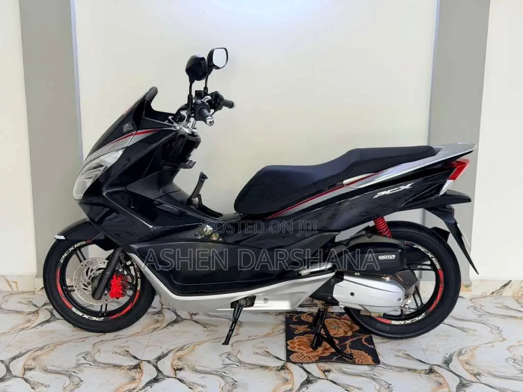 Honda Pcx LED 2017 Motorbike (Used)