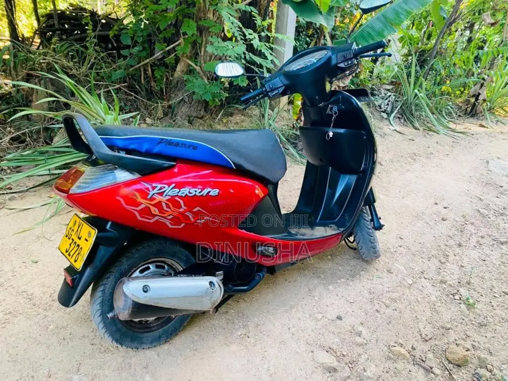 Hero Pleasure 2012 Motorbike (Used)