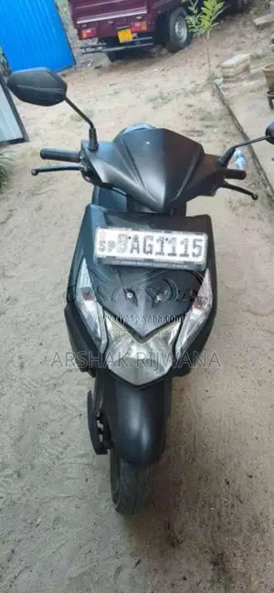 Honda Dio 2010 Motorbike (Used)