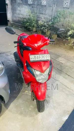 Honda Dio 2013 Motorbike (Used)