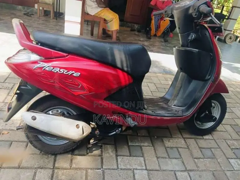 Hero Pleasure 2010 Motorbike (Used)