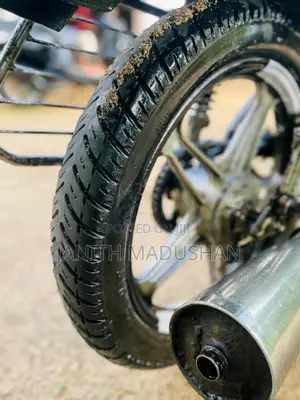 Bajaj Boxer 2004 Motorbike (Used)