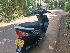 Honda Dio 2015 Motorbike (Used)