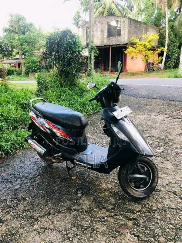 Bajaj Kristal 2007 Motorbike (Used)