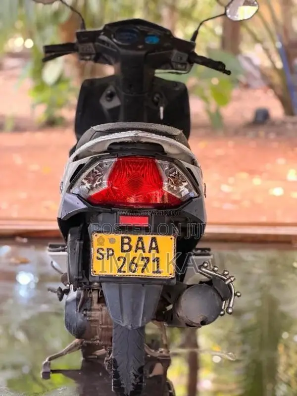 Honda Dio 2013 Motorbike (Used)