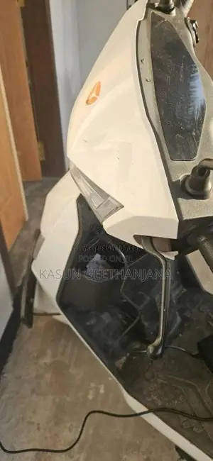 Yadea T5 2024 Motorbike (Used)