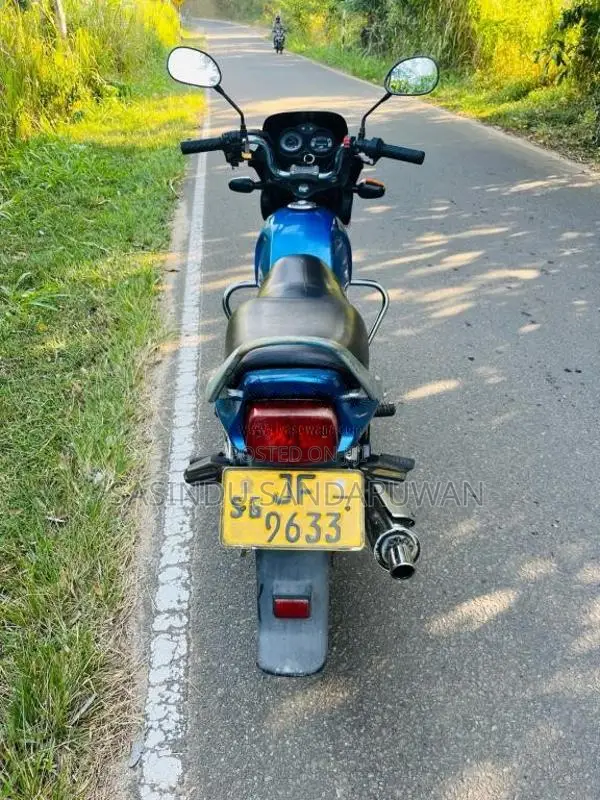 TVS VICTOR 2004 Motorbike (Used)