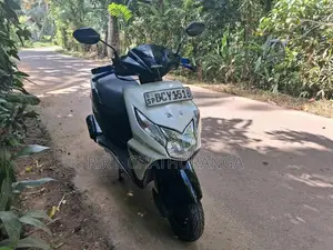 Honda Dio 2015 Motorbike (Used)
