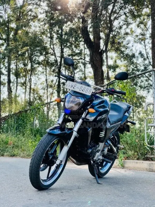 Yamaha FZ 2011 Motorbike (Used)
