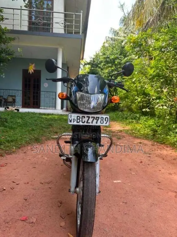 Bajaj CT-100 2015 Motorbike (Used)