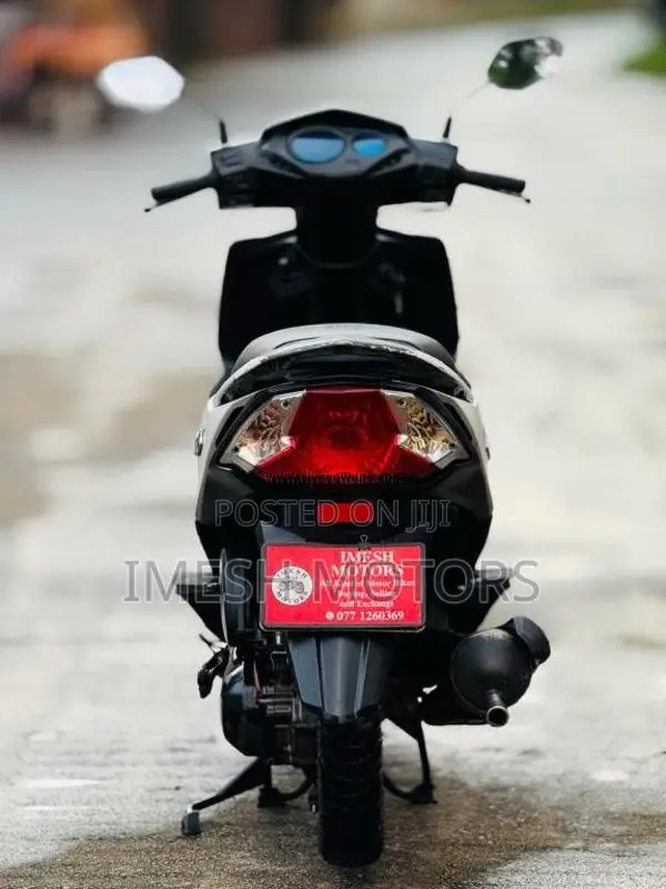Honda Dio 2012 Motorbike (Used)
