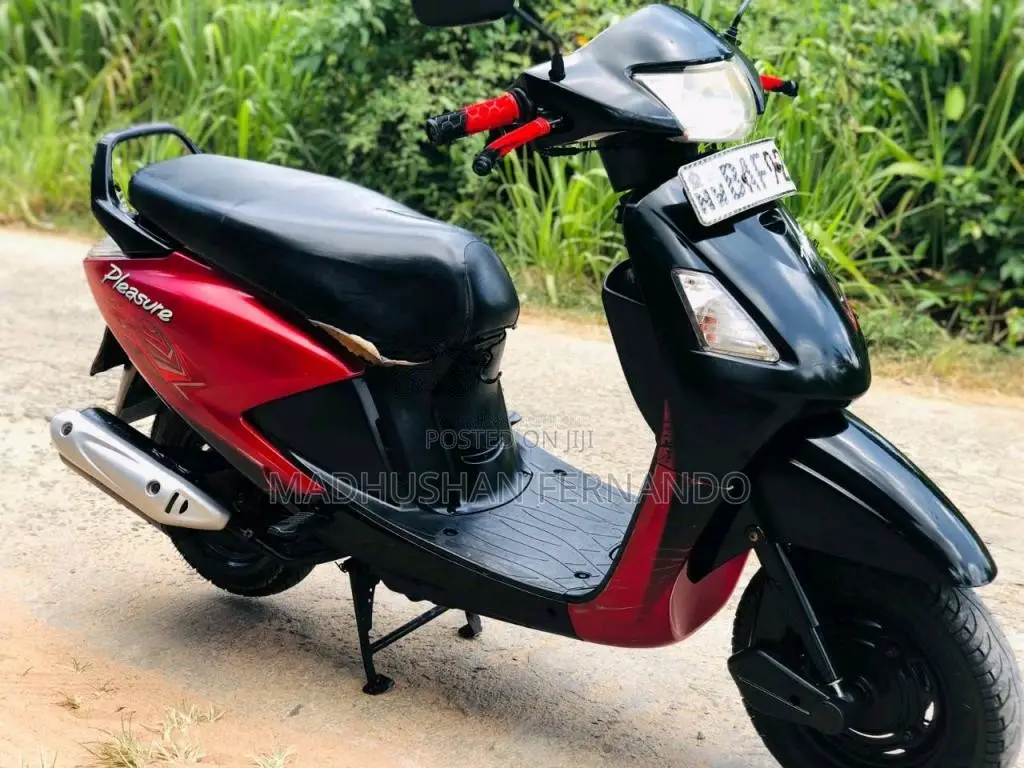 Hero Pleasure 2013 Motorbike (Used)