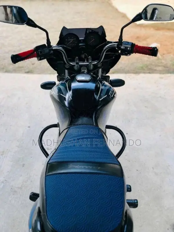 Bajaj Discover 2010 Motorbike (Used)