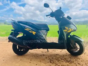 Yamaha Zr 2018 Motorbike (Used)